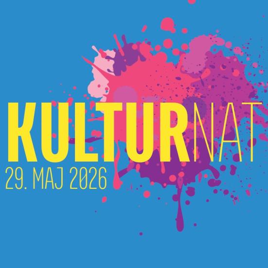 Kulturnat 29. maj 2026 står der på en blå baggrund med en pink malerklat.