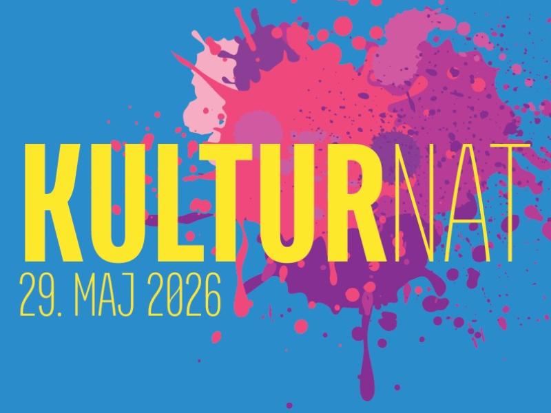 Kulturnat 29. maj 2026 står der på en blå baggrund med en pink malerklat.