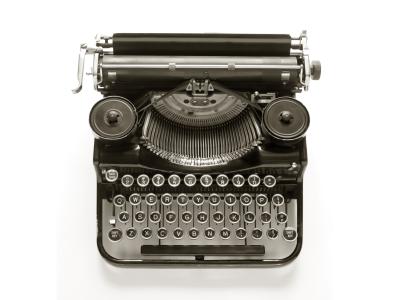 En skrivemaskine.